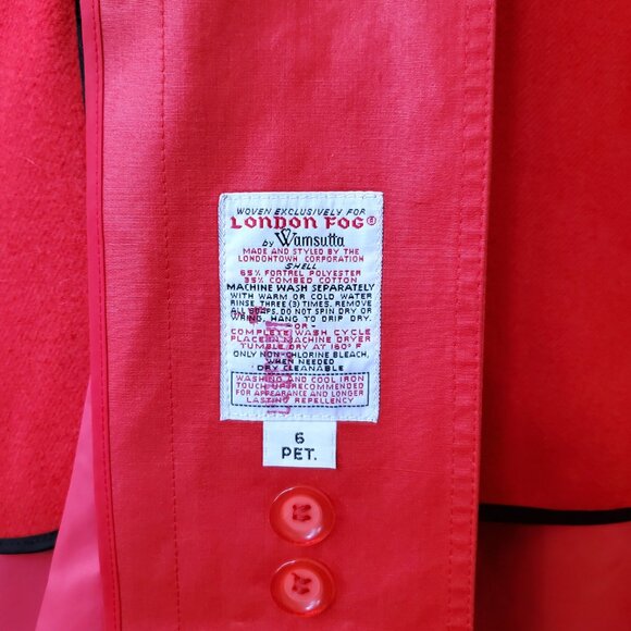 London Fog Wamsutta/ Weatherproof Raincoat/ Fuchsia Overcoat/ 1960's/ Size 6 - Picture 9 of 10